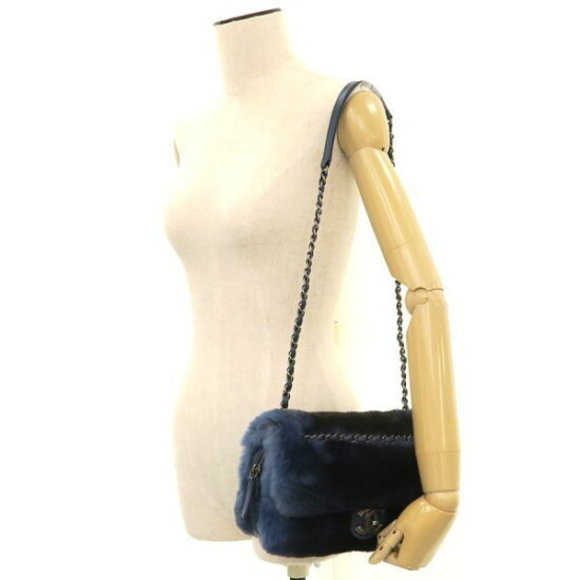 Chanel Lapin chain shoulder - Picture 9 of 9